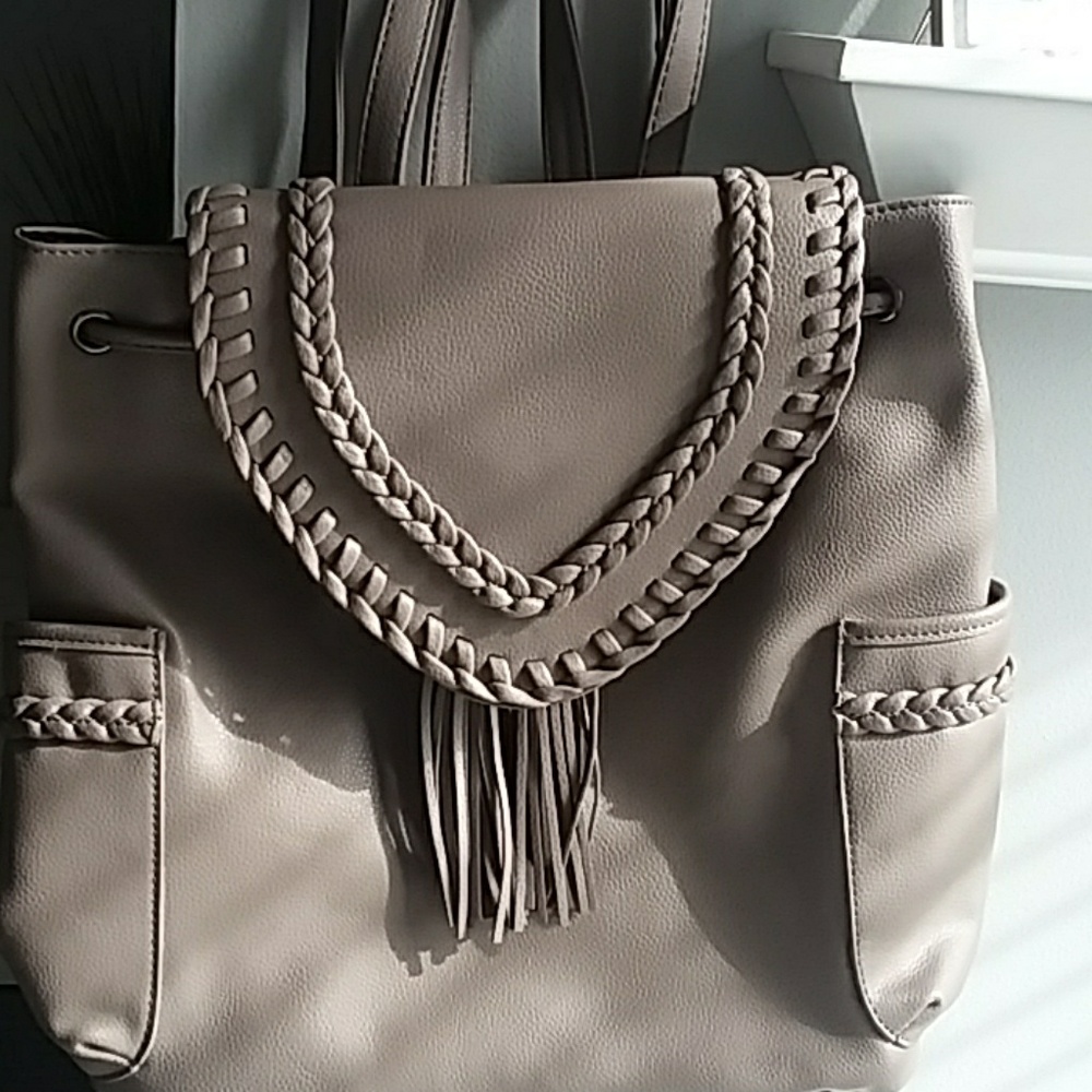 Lionel taupe color backpack